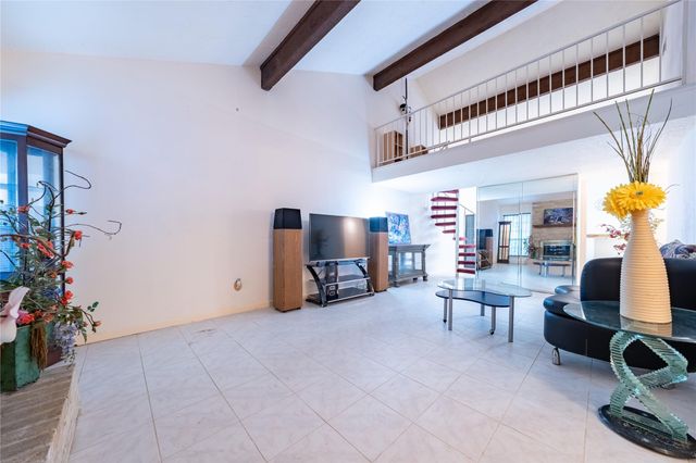 9168 Wilcrest Drive 9168, Houston, TX 77099