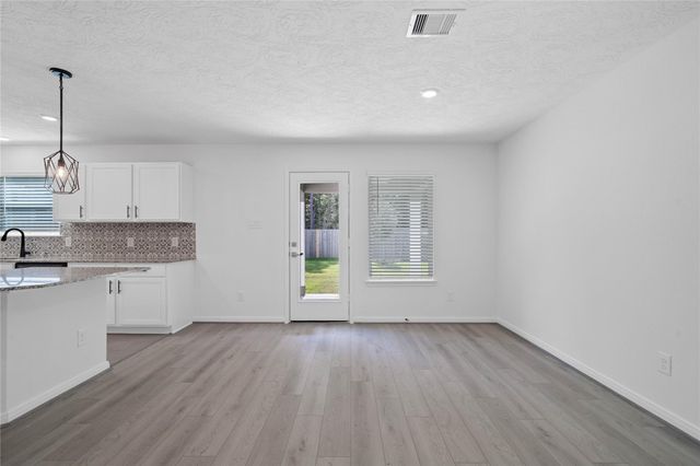 10160 Maple Cove Lane, Willis, TX 77378