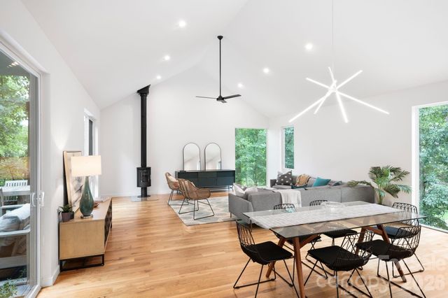190 Rumbough Place, Asheville, NC 28806