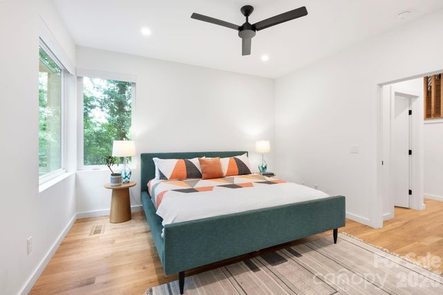 190 Rumbough Place, Asheville, NC 28806