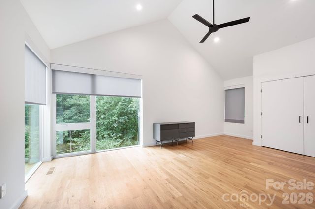 190 Rumbough Place, Asheville, NC 28806