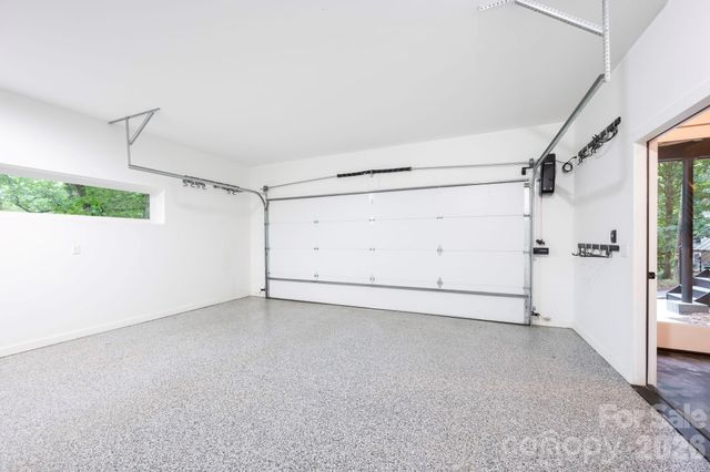 190 Rumbough Place, Asheville, NC 28806