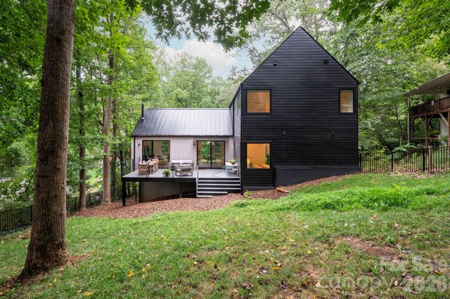 190 Rumbough Place, Asheville, NC 28806