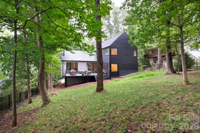 190 Rumbough Place, Asheville, NC 28806