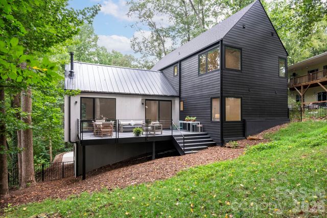 190 Rumbough Place, Asheville, NC 28806