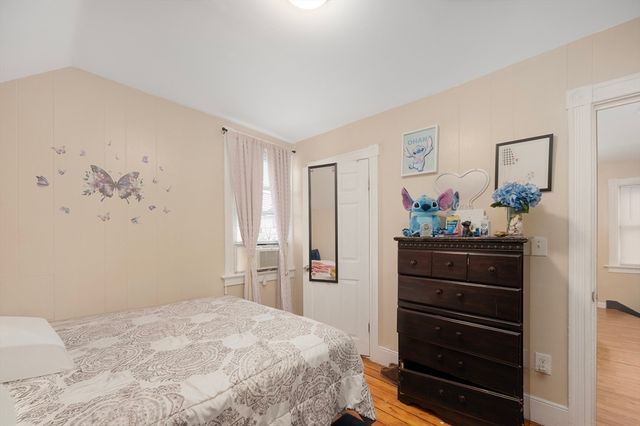 286 California Ave, Providence, RI 02905