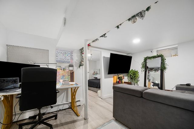 286 California Ave, Providence, RI 02905