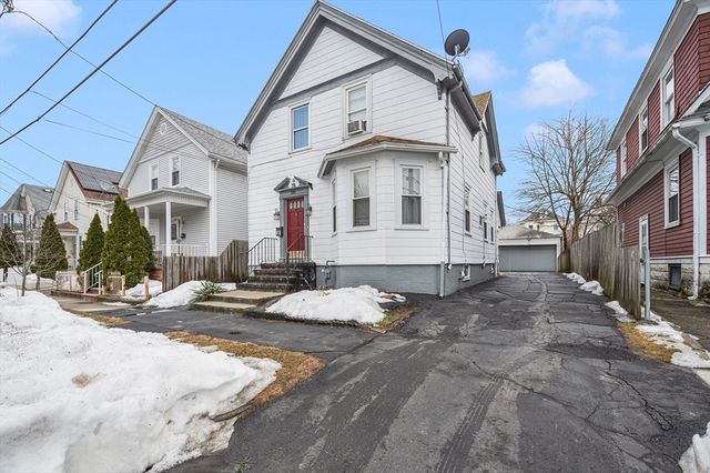 286 California Ave, Providence, RI 02905