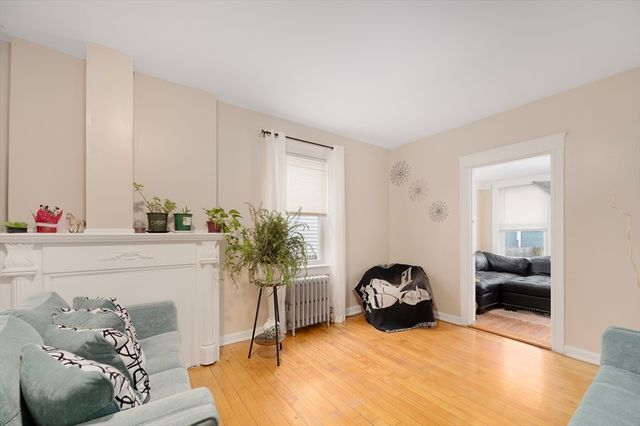 286 California Ave, Providence, RI 02905