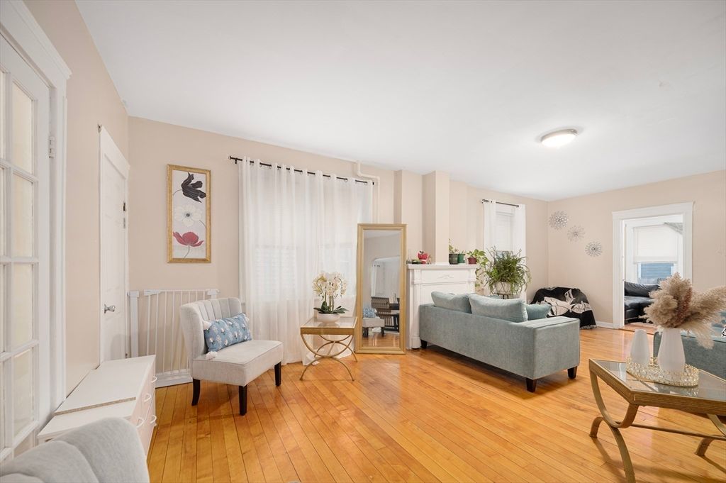 286 California Ave, Providence, RI 02905