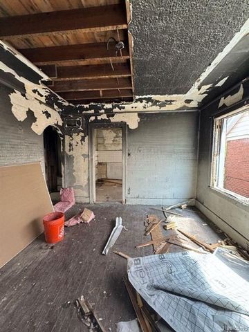 19552 Pelkey Street, Detroit, MI 48205