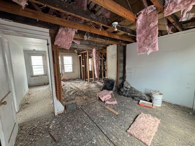 19552 Pelkey Street, Detroit, MI 48205