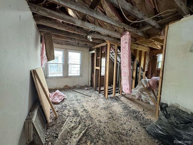 19552 Pelkey Street, Detroit, MI 48205