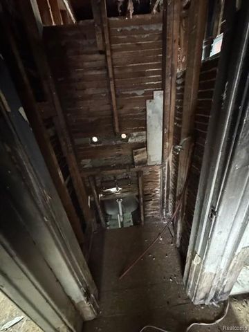 19552 Pelkey Street, Detroit, MI 48205