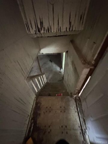 19552 Pelkey Street, Detroit, MI 48205