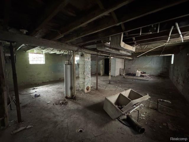 19552 Pelkey Street, Detroit, MI 48205