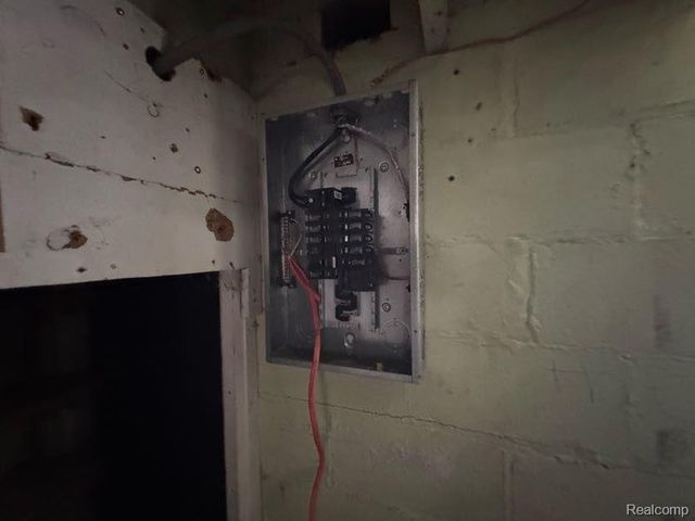 19552 Pelkey Street, Detroit, MI 48205