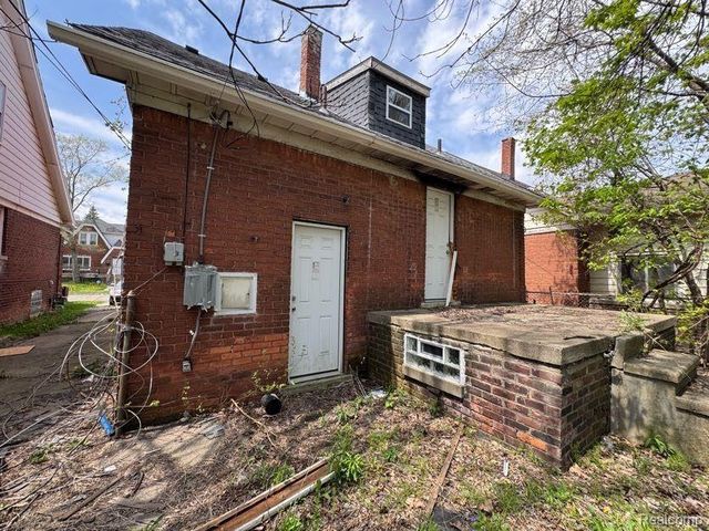 19552 Pelkey Street, Detroit, MI 48205