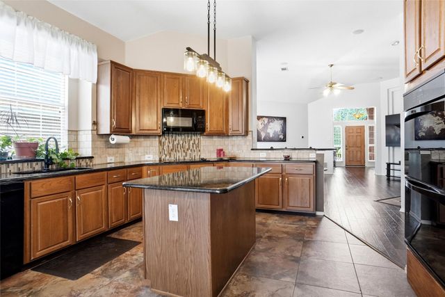 5371 Natchez Trail, Fort Worth, TX 76137