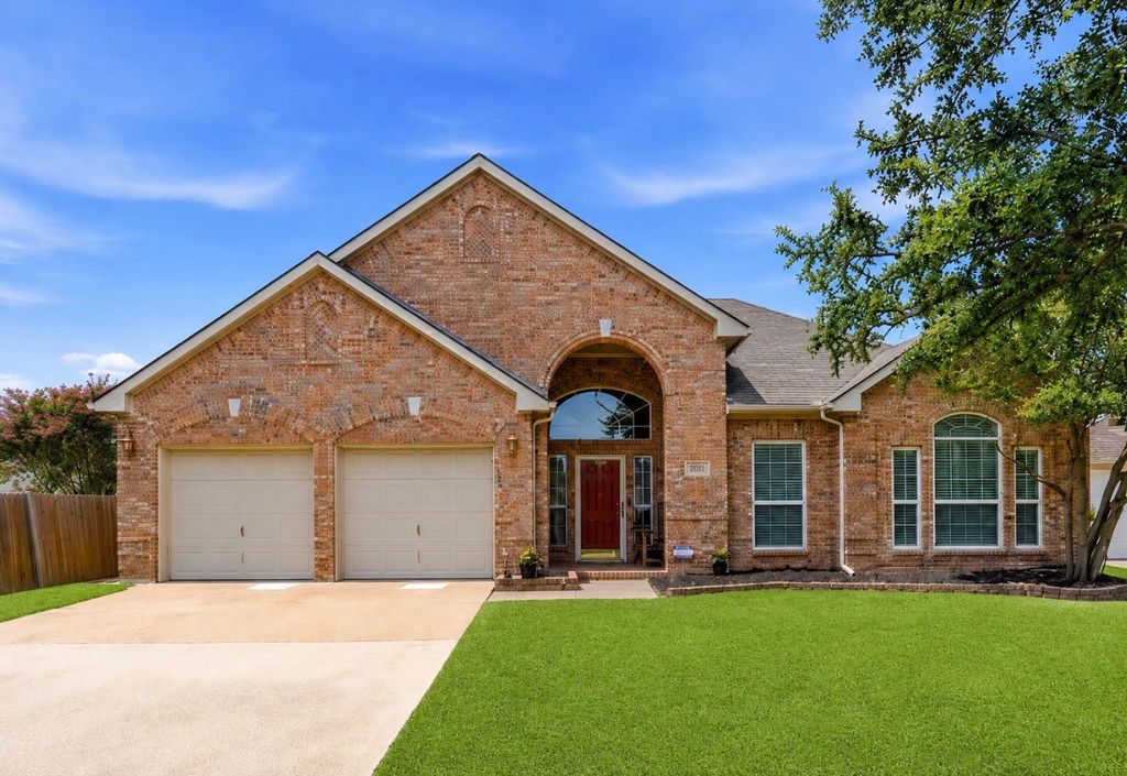 5371 Natchez Trail, Fort Worth, TX 76137