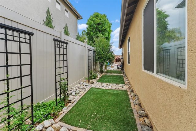 25346 Robinson Creek Lane, Menifee, CA 92584