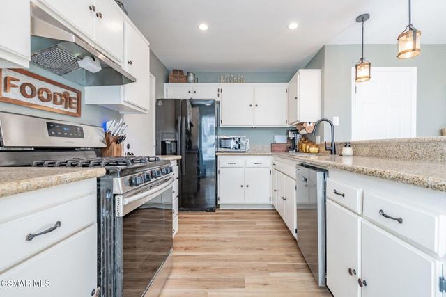 5384 Rainwood Street 90, Simi Valley, CA 93063