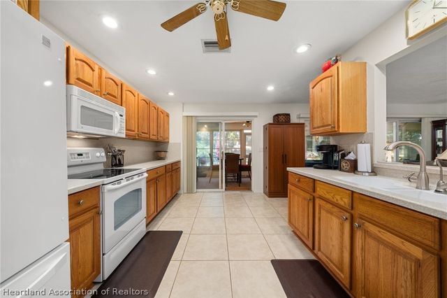 841 Racoon Lane, Lorida, FL 33857