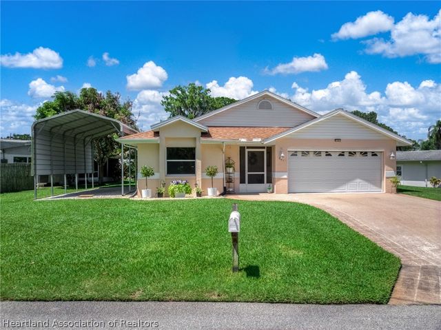 841 Racoon Lane, Lorida, FL 33857