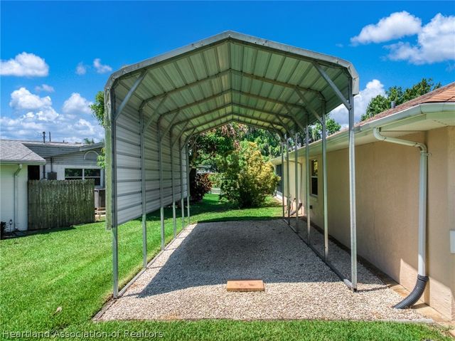 841 Racoon Lane, Lorida, FL 33857