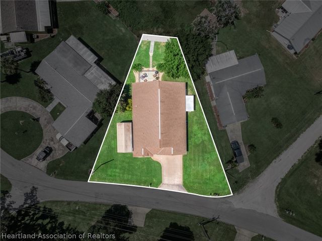 841 Racoon Lane, Lorida, FL 33857