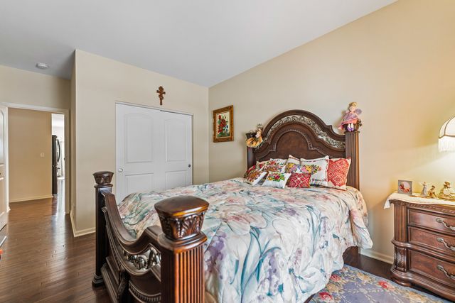 731 Slate Run, Elgin, IL 60124