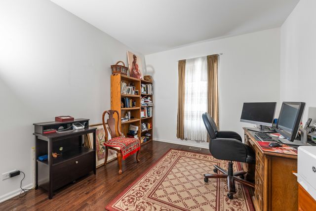 731 Slate Run, Elgin, IL 60124