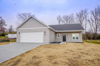 5149 Francesca Street NE, Louisville, OH 44641