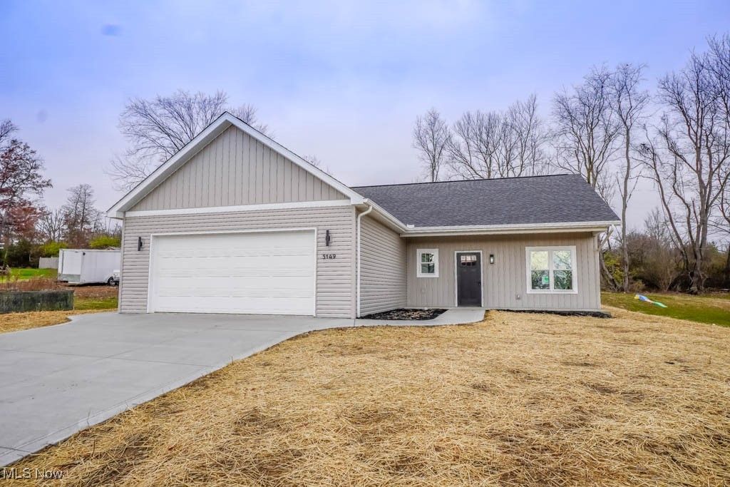 5149 Francesca Street NE, Louisville, OH 44641