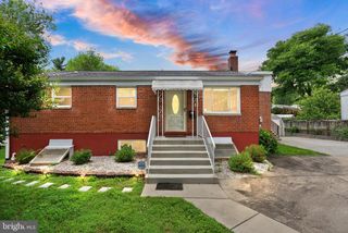 11300 SCHUYLKILL RD, Rockville, MD 20852