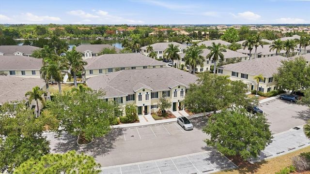 329 CAPE HARBOUR LOOP 103, Bradenton, FL 34212