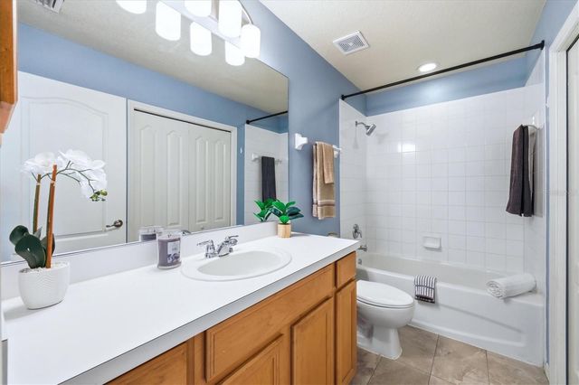 329 CAPE HARBOUR LOOP 103, Bradenton, FL 34212