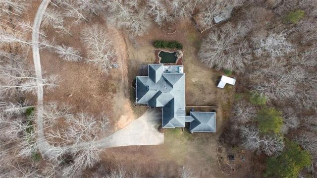 8399 E Carroll Road, Whitesburg, GA 30185