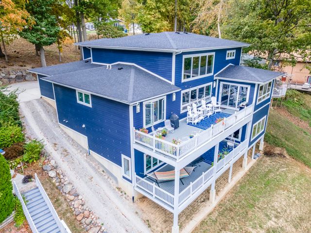 60 Lane 585b Lake James, Fremont, IN 46737