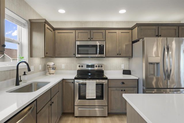 431 Hercules Trail, Madison, WI 53718