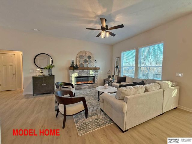 16663 Locust Street, Omaha, NE 68116