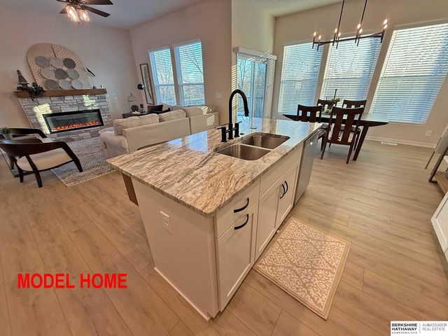 16663 Locust Street, Omaha, NE 68116