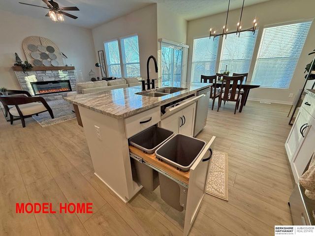 16663 Locust Street, Omaha, NE 68116