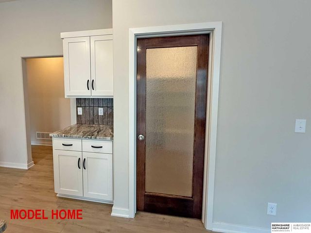 16663 Locust Street, Omaha, NE 68116