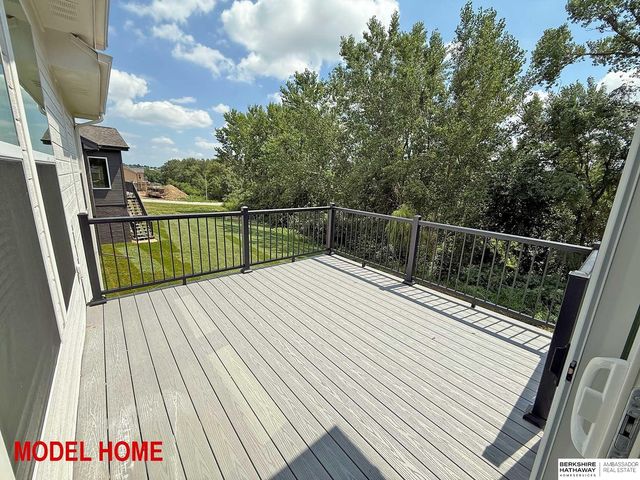 16663 Locust Street, Omaha, NE 68116