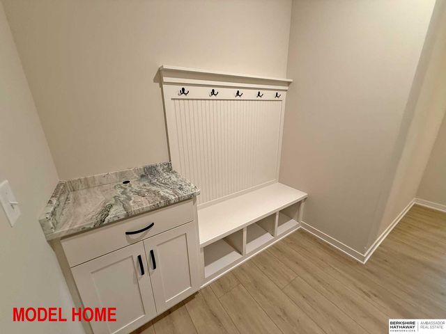 16663 Locust Street, Omaha, NE 68116