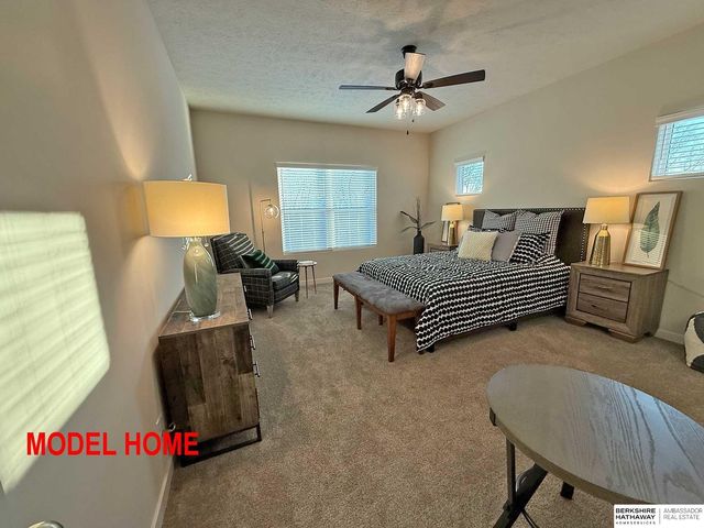 16663 Locust Street, Omaha, NE 68116