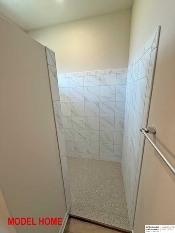 16663 Locust Street, Omaha, NE 68116