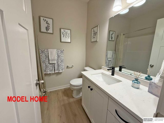 16663 Locust Street, Omaha, NE 68116