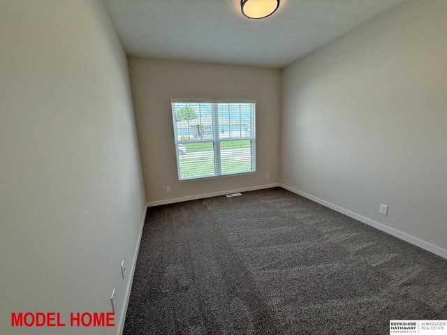 16663 Locust Street, Omaha, NE 68116